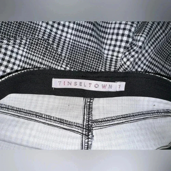 Tinseltown Pull On Stretch Black White Plaid High Waisted Flare Pants 7 - Picture 6 of 9